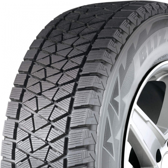 Bridgestone Blizzak DM-V2 215/80 R 15 102R